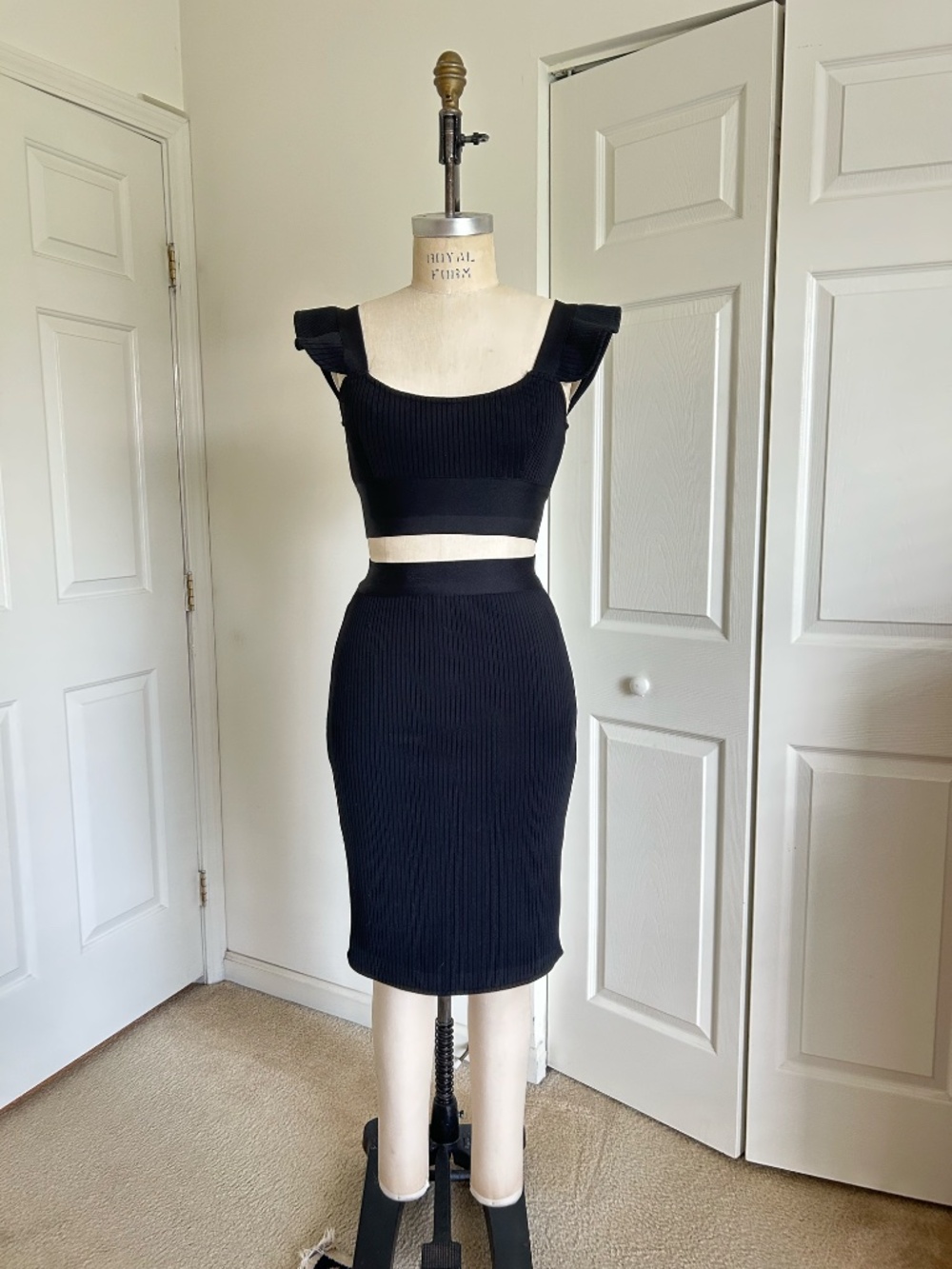 Bella Barnett Two-Piece Ribbed Set - Picture 6 of 10